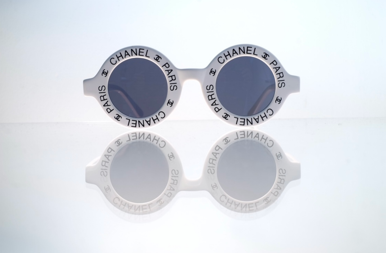 Chanel 01944